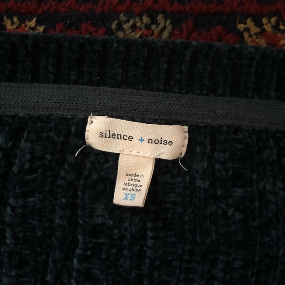 Silence & Noise Chenille Crop Sweater - Picture 2 of 2